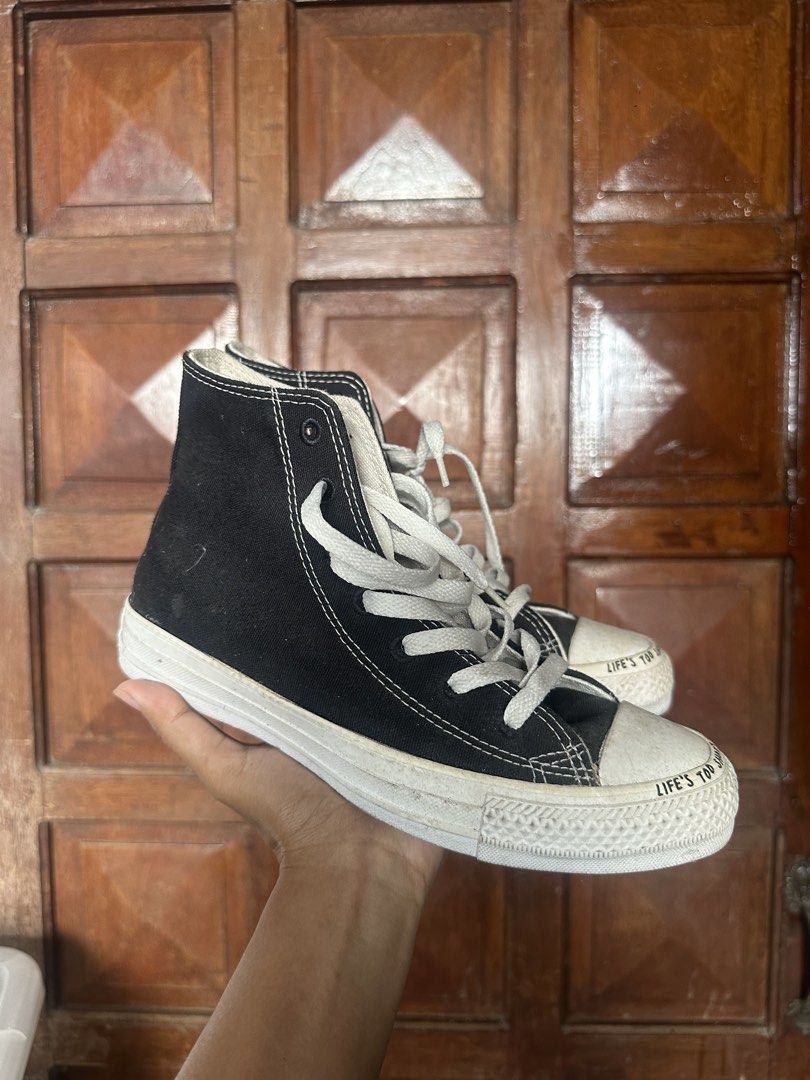 Converse All Star Renew High Top Black (Category: Sneakers) located in Manila. Submitted by felgen (Listing ID 1468319681, Image 2). Description: Used only twice for weightlifting. Madumi lang pero its in a very good condition. small for mee 24.5 cm.