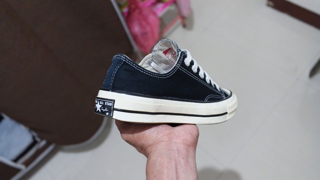 CONVERSE CHUCK 70 LOW (Category: Sneakers) located in Davao. Submitted by jahvyen (Listing ID 1468311251, Image 3). Description: FOR SALE: CONVERSE CHUCK 70 LOW US 6.5 W/EUR 37/23.5 CM GOOD CONDITION LOCATION:TORIL, DAVAO CITY..