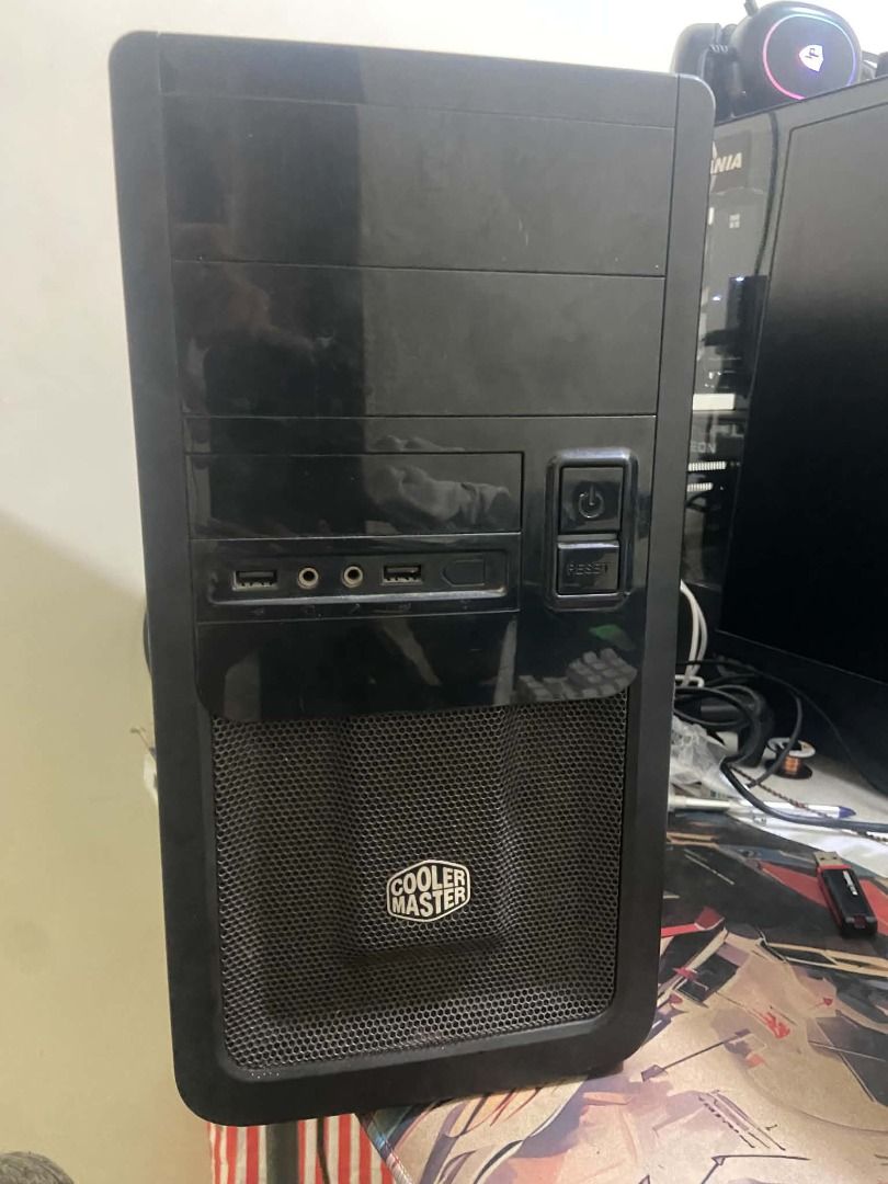 Cooler Master Desktop PC Intel i3-4160 16GB RAM 120GB SSD (Category: Desktops) located in Marikina City. Submitted by naieselling25 (Listing ID 1468307538, Image 2). Description: Specs Cpu- Intel i3 4160 3.6ghz Motherboard- Asus H81m-c Ram- Kingston Hyper X fury 2x8gb 1600mhz ddr3 Psu- Thermaltake Smart SE 530w Semi modular power supply Ssd- kingston 120gb Hdd- 500gb Wifi Dongle System Unit only With Power Cord plug n play. Sama ko na tong Viewpo