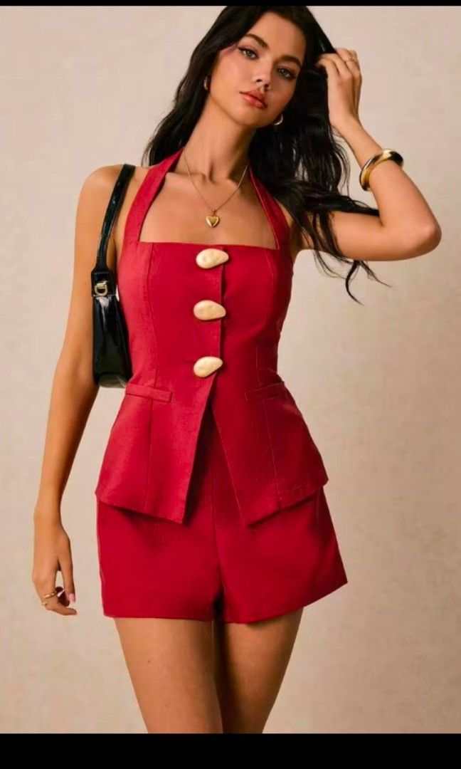 Coords halter vest and shorts (Category: Sets or Coordinates) located in Binan City. Submitted by jhengsclothingshop (Listing ID 1468292790, Image 2). Description: 25-26 waistline.