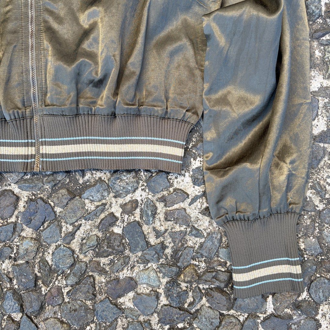 Cop Copine Paris Blouson Jacket (Category: Coats, Jackets and Outerwear) located in Manila. Submitted by stablesource (Listing ID 1468406790, Image 3). Description: Cop Copine Paris Blouson Jacket Size 42 Dimension: 19 Width 22 Length Needwash Kindly Check All Details Before Purchase🤝.