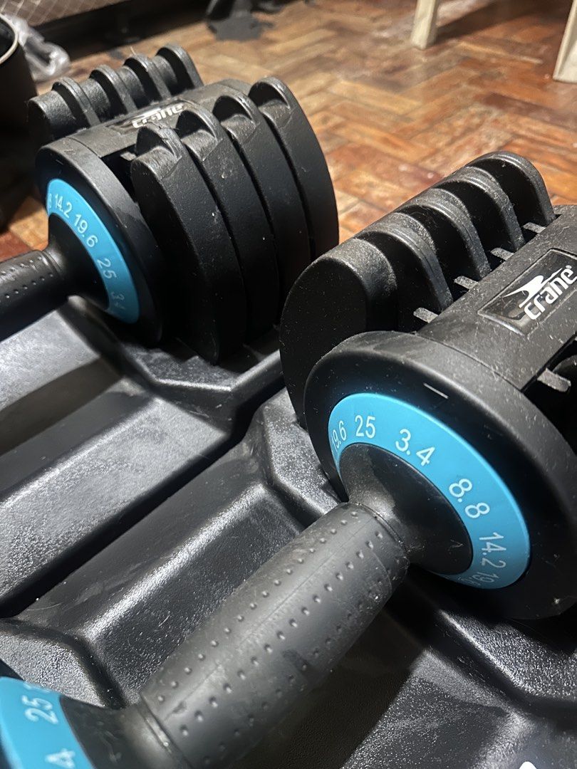 Crane Adjustable Dumbbells Set (Category: Weights & Dumbbells) located in Caloocan City. Submitted by jhk2922 (Listing ID 1468398224, Image 2). Description: 5k for one 8k for both No issue. Up to 25kg.
