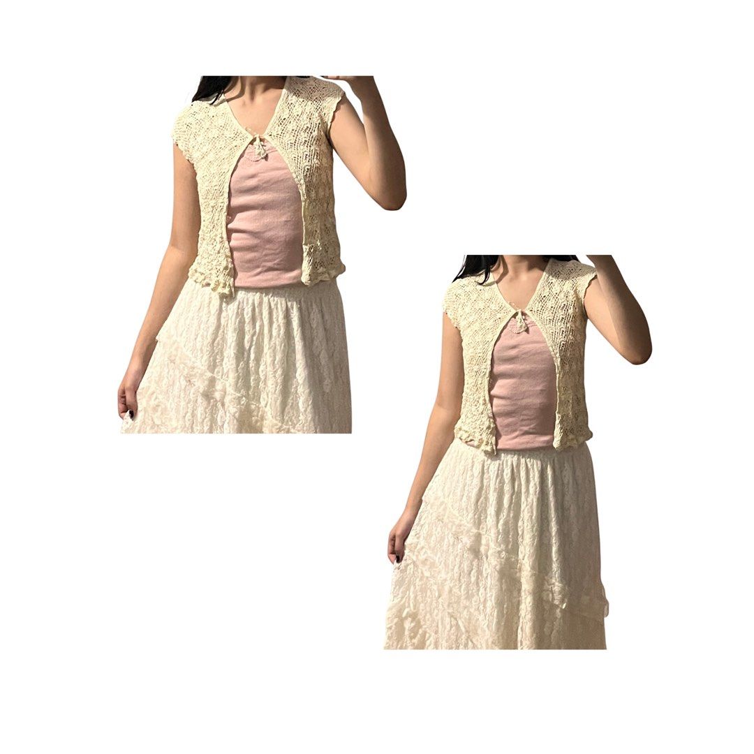 CREAM KNITTED TOPPER (Category: Others Tops) located in Baguio. Submitted by claie.bg (Listing ID 1468408727, Image 2). Description: ⊹ CREAM KNITTED TOPPER ⊹ ᰔ super duper cute nito!! DEETS size xs to m length 17 inches .