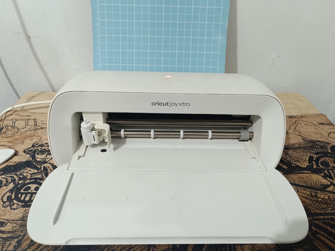 Cricut Joy Xtra Smart cutting machine, Computers & Tech, Office ...