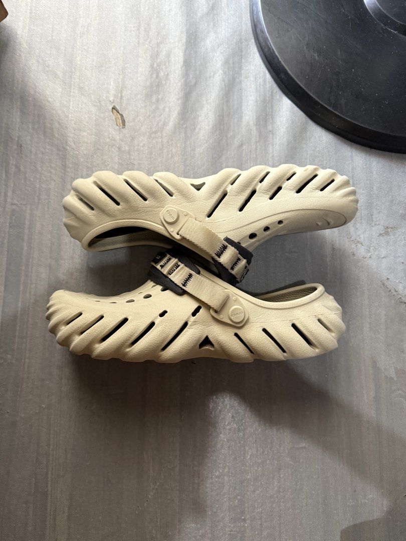 Crocs Echo Clog (Category: Slippers & Slides) located in Cagayan de Oro. Submitted by twice.but.nice.blackmarket (Listing ID 1468285705, Image 1). Description: Excellent condition Size 7 M / 9 W on tag! Can fit 8.5 to 9.5 Made in Colorado U.S.A.