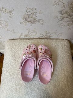 (Category: ) located in . Submitted by vpauline (Listing ID 1468330100, Image 1). Description: .
