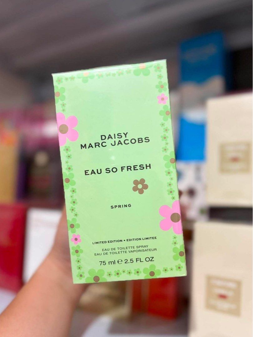 DAISY MARC JACOBS EAU SO FRESH SPRING (Category: Fragrance & Deodorants) located in Quezon City. Submitted by embere_shop (Listing ID 1468296290, Image 1). Description: 📌Please read the last image carefully - all details are already provided. ❗️Offers below the regular price will no longer be entertained. Thank you for understanding. 💰 Mode of Payment (MOP): GCash 📦 Mode of Delivery (MOD): * Lalamove – Same-day delivery (5 PM cut-off) * J&T – 