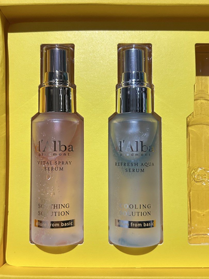d’alba serum spray (Category: Makeup) located in Manila. Submitted by thvazi (Listing ID 1468374706, Image 1). Description: set bnew onhand jnt/sdd.