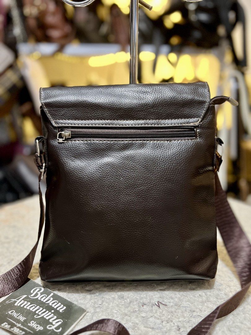 Dark Brown Medium Sling Bag for Men (Category: Sling Bags) located in Rizal. Submitted by babamamanyingonlineshop (Listing ID 1468348243, Image 3). Description: .