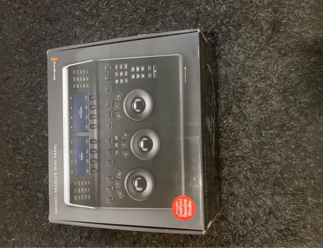 Davinci Resolve mini panel (Category: Others) located in Sungai Petani. Submitted by hazmirhassan (Listing ID 1468286751, Image 2). Description: Davinci Resolve mini panel condition : 9.9/10 ( like new) not use anymore because no time to color grading.Including 2 account davinci resolve studio software ws ‪+60 19‑455 0624‬ -hazrul.