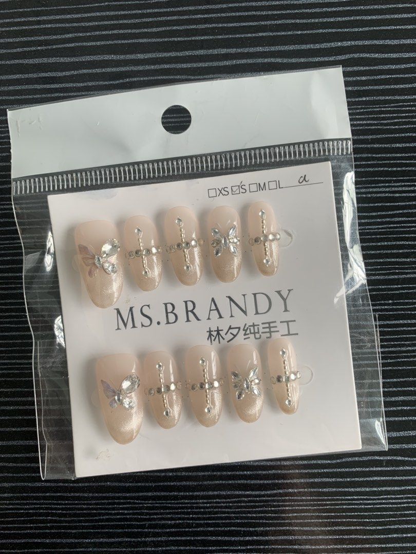 DECLUTTERING 🎀 SMALL SIZE | PRESS ON NAILS (Category: Hands & Nails) located in Cavite. Submitted by kyotibunny (Listing ID 1468357632, Image 3). Description: ♡ Brandnew ♡ Small size ♡ 80 pesos each ☆ Free (1) jelly tabs ☆ Free nail tool kits ♧ Visit my profile for more....