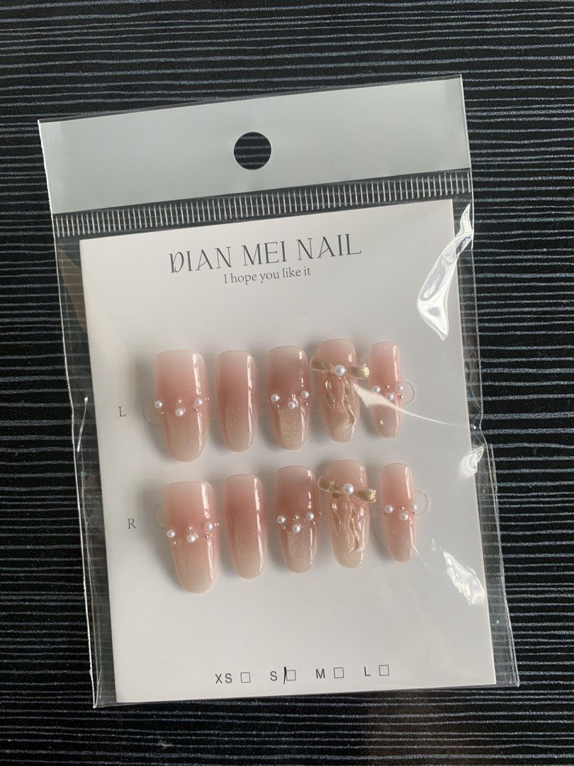 DECLUTTERING 🎀 SMALL SIZE | PRESS ON NAILS (Category: Hands & Nails) located in Cavite. Submitted by kyotibunny (Listing ID 1468357653, Image 3). Description: ♡ Brandnew ♡ Small size ♡ 80 pesos each ☆ Free (1) jelly tabs ☆ Free nail tool kits ♧ Visit my profile for more....