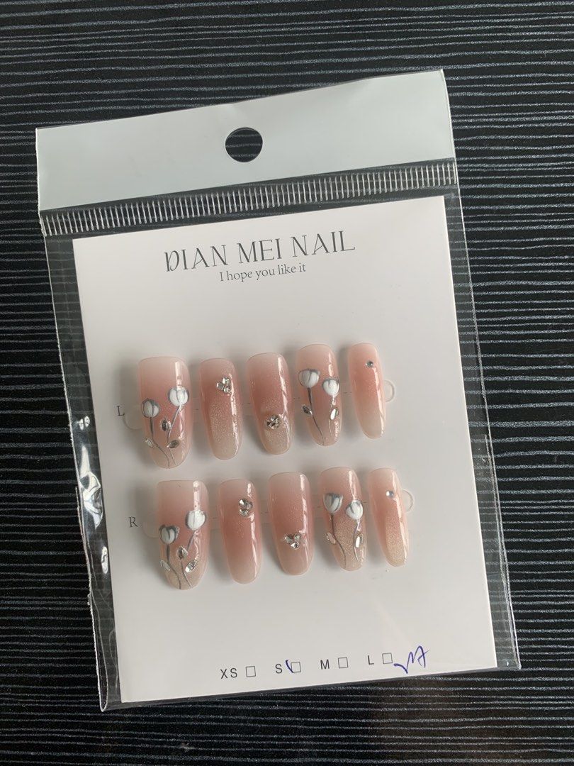 DECLUTTERING 🎀 SMALL SIZE | PRESS ON NAILS (Category: Hands & Nails) located in Cavite. Submitted by kyotibunny (Listing ID 1468362502, Image 3). Description: ♡ Brandnew ♡ Small size ♡ 80 pesos each ☆ Free (1) jelly tabs ☆ Free nail tool kits ♧ Visit my profile for more....