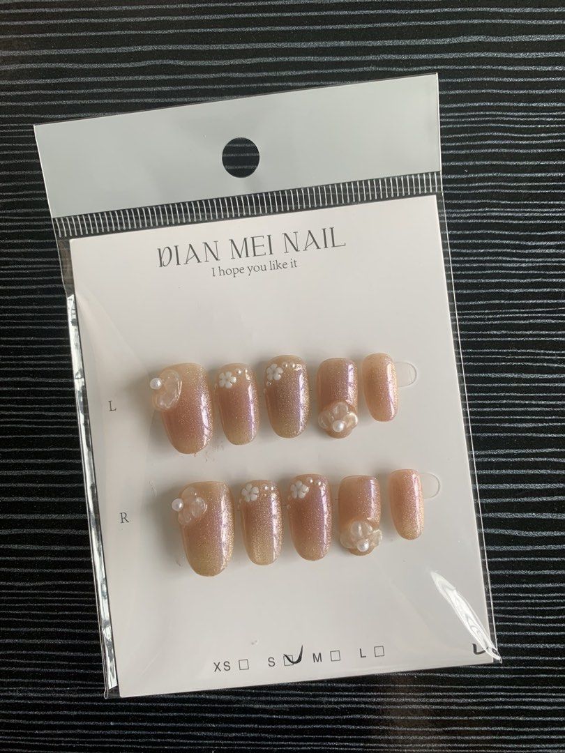 DECLUTTERING 🎀 SMALL SIZE | PRESS ON NAILS (Category: Hands & Nails) located in Cavite. Submitted by kyotibunny (Listing ID 1468364278, Image 3). Description: ♡ Brandnew ♡ Small size ♡ 60 pesos each ☆ Free (1) jelly tabs ☆ Free nail tool kits ♧ Visit my profile for more....
