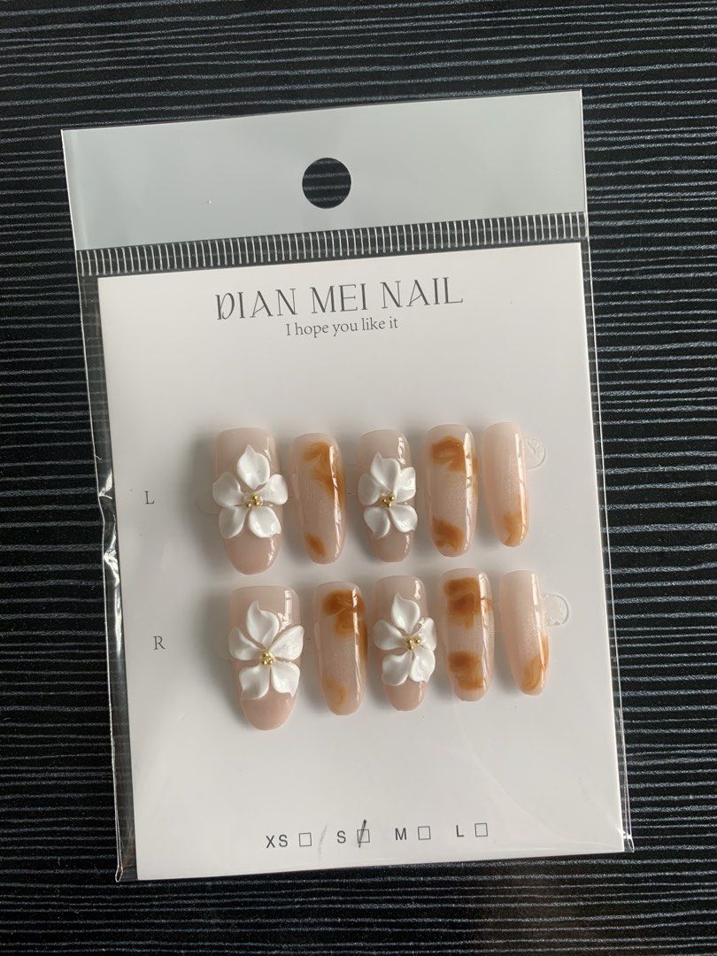 DECLUTTERING 🎀 SMALL SIZE | PRESS ON NAILS (Category: Hands & Nails) located in Cavite. Submitted by kyotibunny (Listing ID 1468358963, Image 3). Description: ♡ Brandnew ♡ Small size ♡ 100 pesos each ☆ Free (1) jelly tabs ☆ Free nail tool kits ♧ Visit my profile for more....