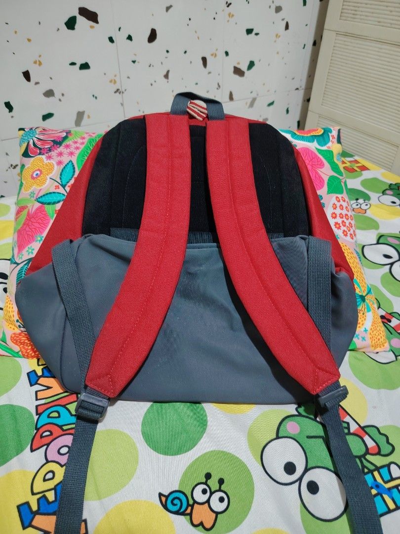 DELSEY BAGPACKS ORIGINAL (Category: Backpacks) located in Manila. Submitted by einalem1018 (Listing ID 1468286300, Image 3). Description: Original delsey bag from warehouse... Na stock lang po sa warehouse ang bags pero almost new pa din po...never use Gcash mop Lalamove jnt shipping Me video po ako ng bags ...send by pm.