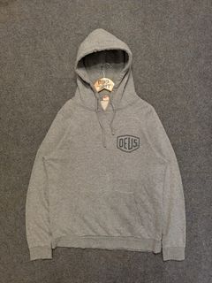 (Category: ) located in . Submitted by bsb.streetluxvintage.clothing (Listing ID 1468424391, Image 1). Description: .