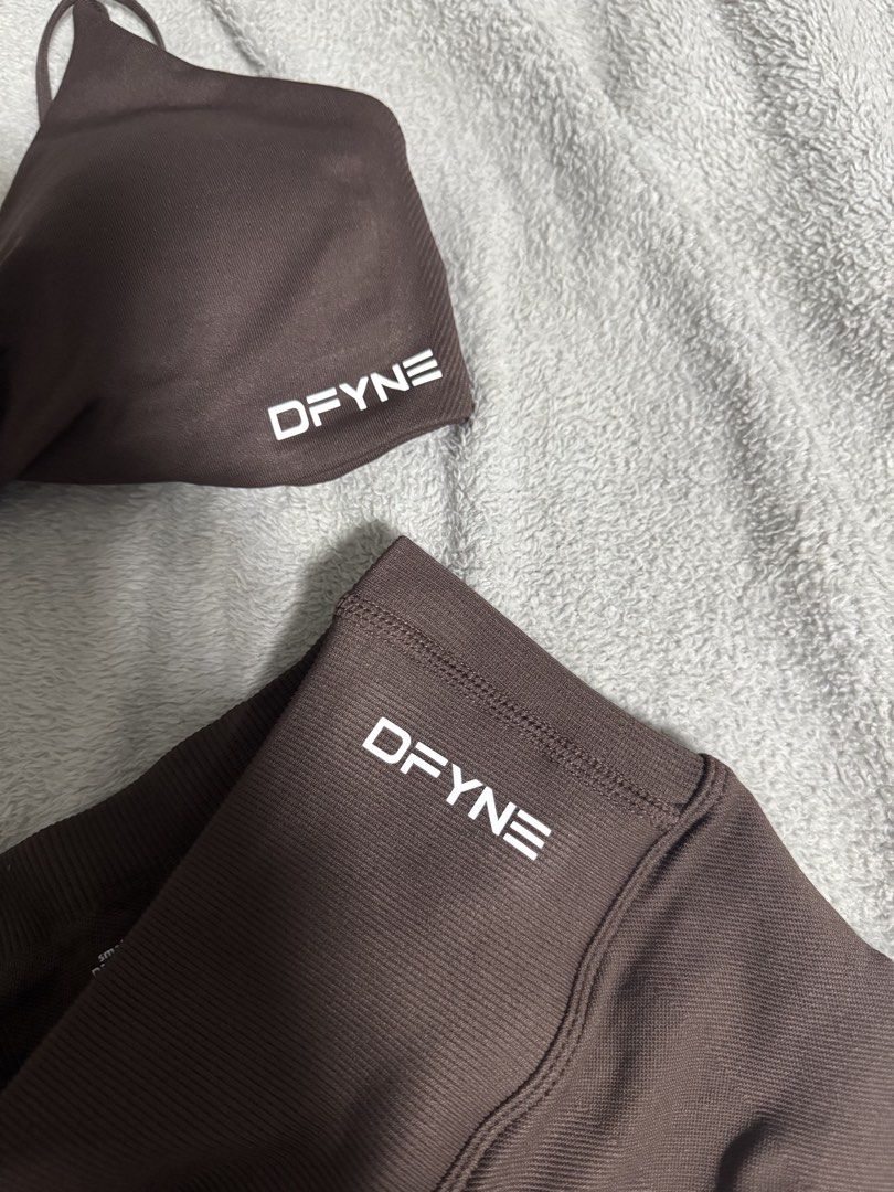 DFYNE Brown Vision Twist Set (Category: Activewear) located in Manila. Submitted by glossywife (Listing ID 1468327069, Image 2). Description: Tried on only but never worn out Both vision top and vision shorts in size small Still comes w the pouch Mop: Bank transfer Mod: GrabExpress / J&T / Lalamove.