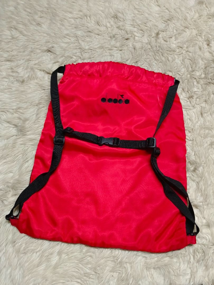Diadora (Category: Backpacks) located in Panabo. Submitted by assrtdph (Listing ID 1468449065, Image 2). Description: Like new No flaws.
