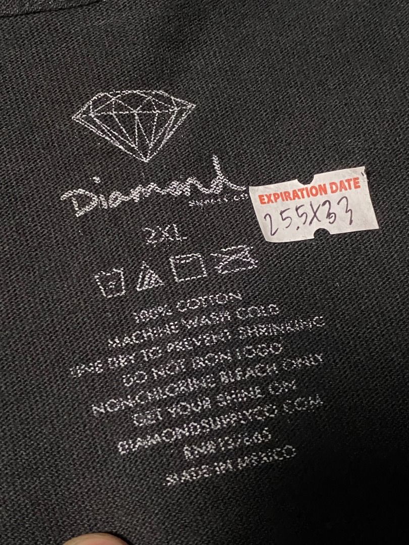 Diamond supply | skate shirt (Category: Tshirts & Polo Shirts ) located in Las Pinas. Submitted by all_details_posted (Listing ID 1468421027, Image 2). Description: cr 8/10, crackprints.