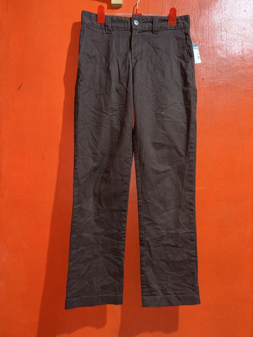 Dickies '67 Collection Flex Brown Pants (Category: Chinos) located in Naga. Submitted by ajrc.shop (Listing ID 1468340298, Image 2). Description: Dickies Brown Slim Pants ✅Size: M ✅Width: 31 ✅Length: 39 ✅Color Rate: 9.8/10 ✅Issue: None ✅Need Wash ✅Location: Bicol Naga City, Camarines Sur ✅Courier: J&T Express/Flash Express ✅MOP: Gcash only.