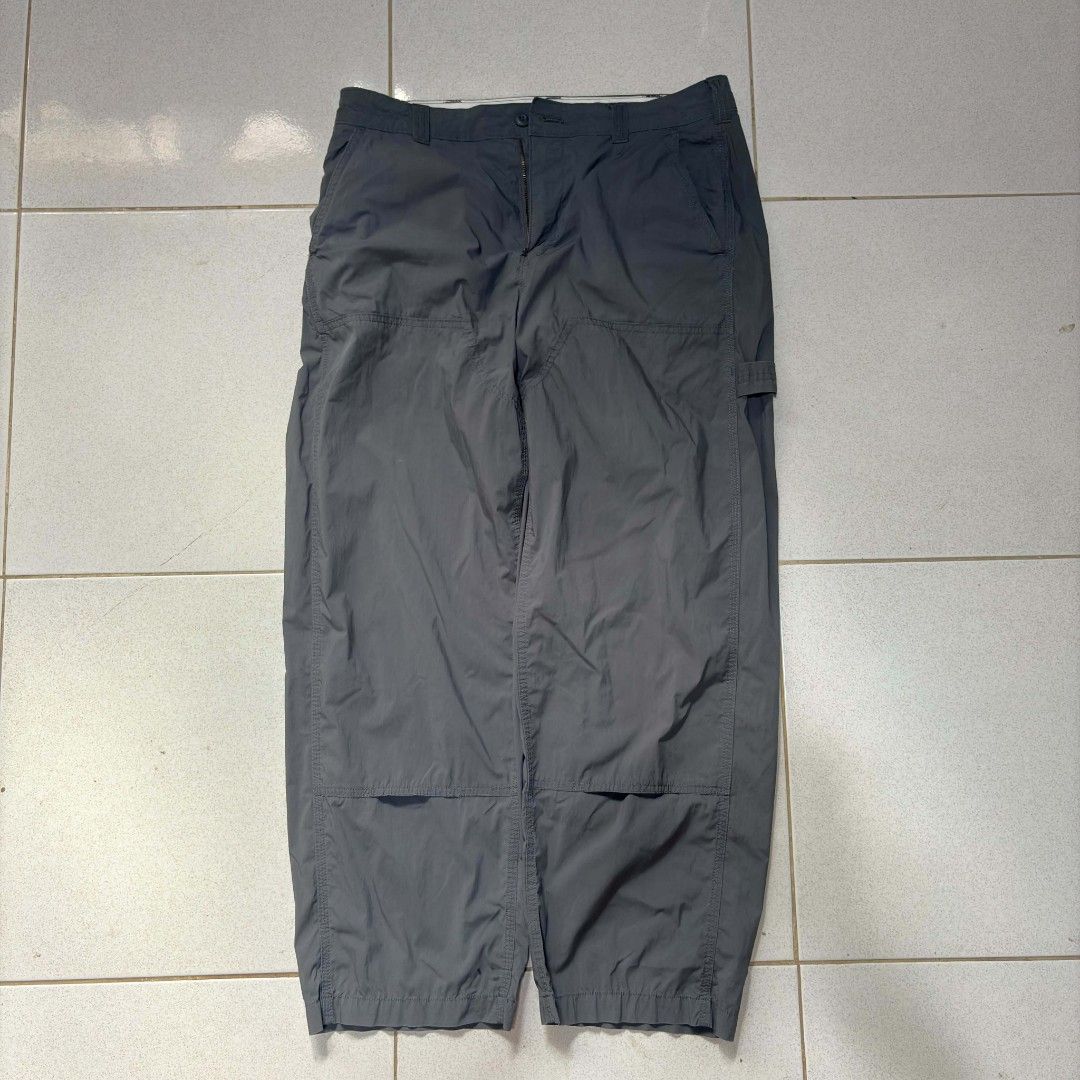 Dickies Cargo Pants Grey (Category: Trousers) located in Santa Cruz. Submitted by sk1tso (Listing ID 1468352720, Image 1). Description: DICKIES GRAY CARPENTER PANTS 34X40 CONDITION 9.8/10 COLOR RATE 9.8/10 NO ISSUE AS NEW 500+SF.