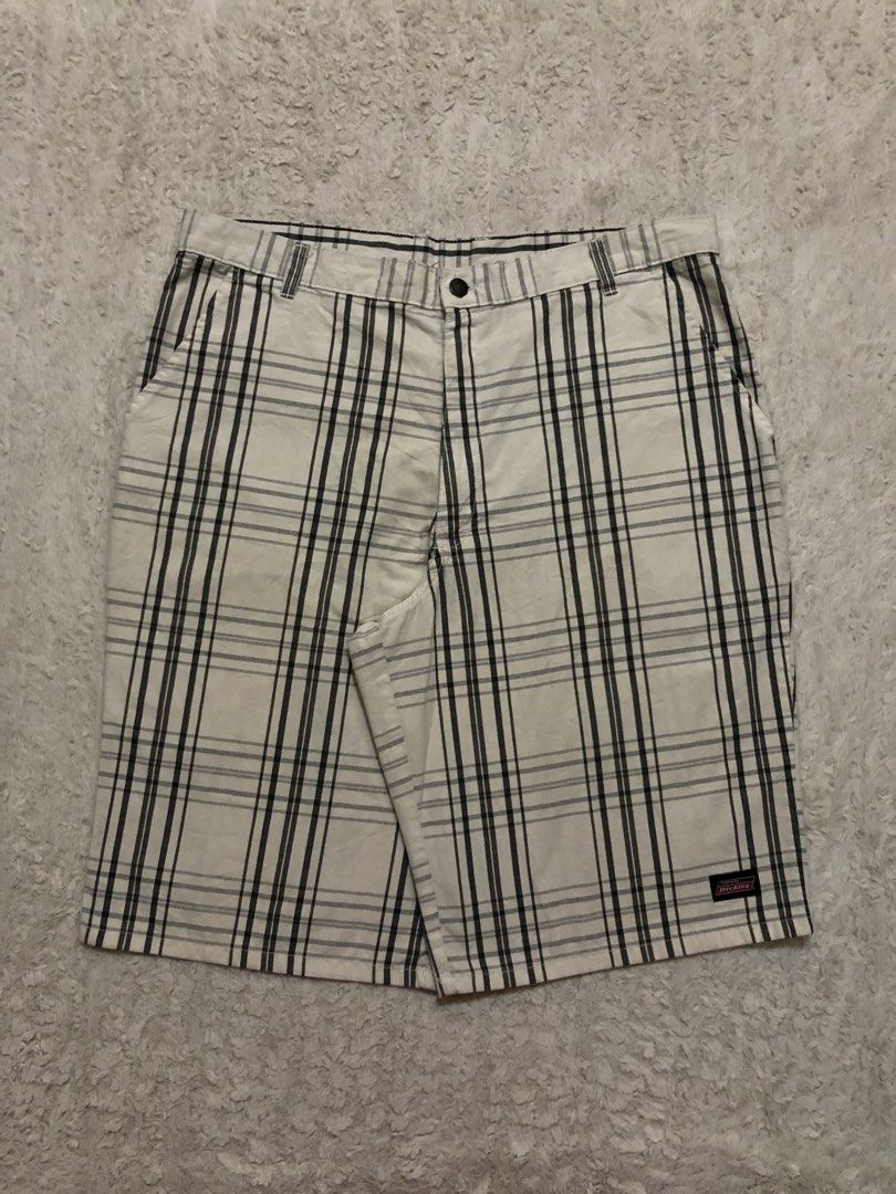 Dickies dpatch (Category: Shorts) located in Canaman. Submitted by thriftmoboss (Listing ID 1468498518, Image 2). Description: 📌 DICKIES GENUINE DOUBLE PATCH PLAID PATTERN 38 on tag W-39 L- 25 Hem-12 35% COTTON 65%POLEYESTER ‎need wash Not available:When worn ‎ISSUE: SIGN OF USED ‎ Price 850 negotiable ‎•✅PLUS SHIPPING FEE (+75) ‎•🔵MOP: G CASH ‎•🟥COURIER: JnT ‎•📍LOC:Magsaysay, Naga city ,Camarines Sur 🌫️.