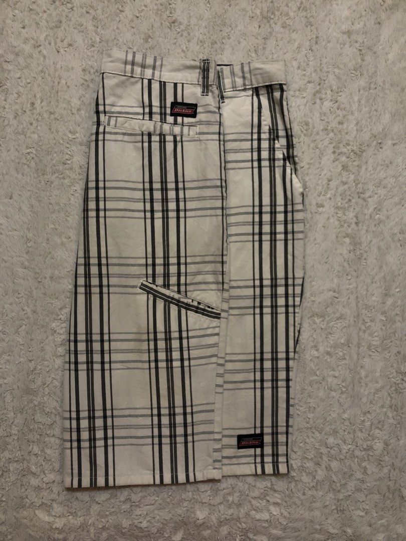 Dickies dpatch (Category: Shorts) located in Canaman. Submitted by thriftmoboss (Listing ID 1468498518, Image 3). Description: 📌 DICKIES GENUINE DOUBLE PATCH PLAID PATTERN 38 on tag W-39 L- 25 Hem-12 35% COTTON 65%POLEYESTER ‎need wash Not available:When worn ‎ISSUE: SIGN OF USED ‎ Price 850 negotiable ‎•✅PLUS SHIPPING FEE (+75) ‎•🔵MOP: G CASH ‎•🟥COURIER: JnT ‎•📍LOC:Magsaysay, Naga city ,Camarines Sur 🌫️.