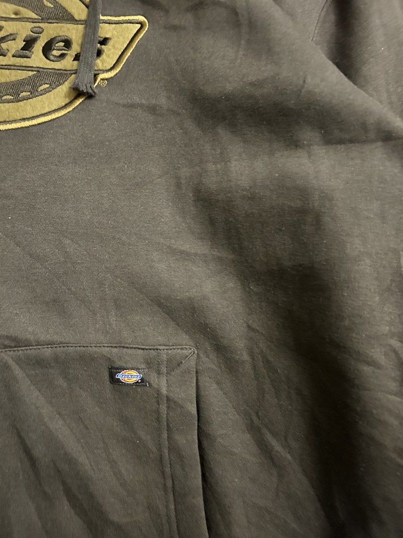 Dickies zip up hoodie (Category: Coats, Jackets and Outerwear) located in Bulacan. Submitted by onedrop.ph (Listing ID 1468298799, Image 3). Description: Dickies Zip Up Hoodie Choco Brown Size L 26x30 Condition Brandnew Deadstock Color rate 10/10 ₱1,499 + sf.