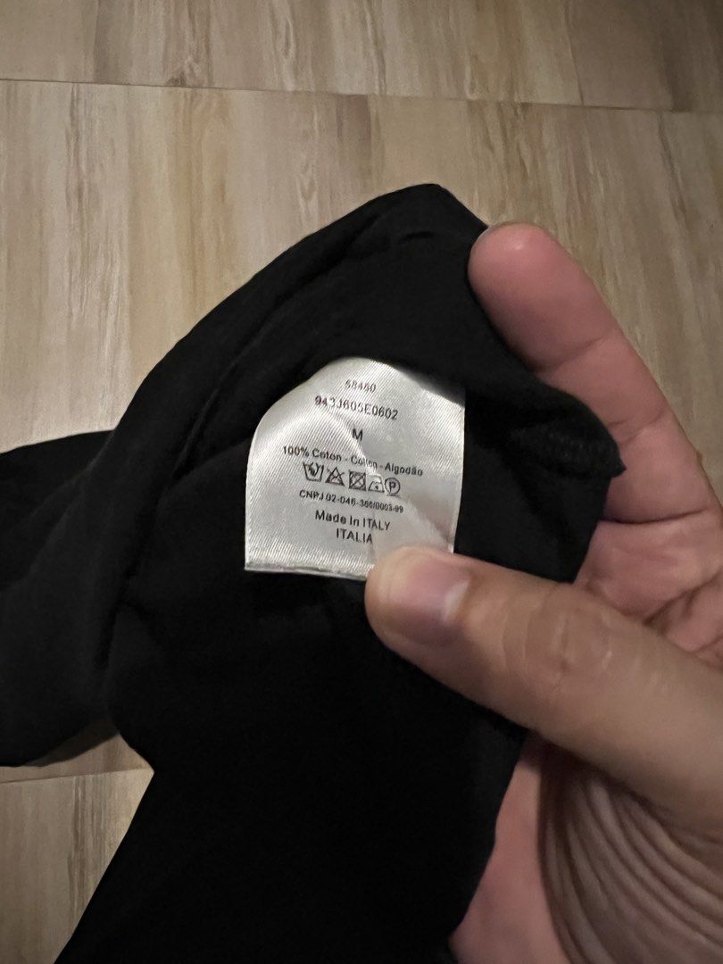 Dior (Category: Tshirts & Polo Shirts ) located in Cavite. Submitted by thrift_thrift_panlang (Listing ID 1468429159, Image 3). Description: .
