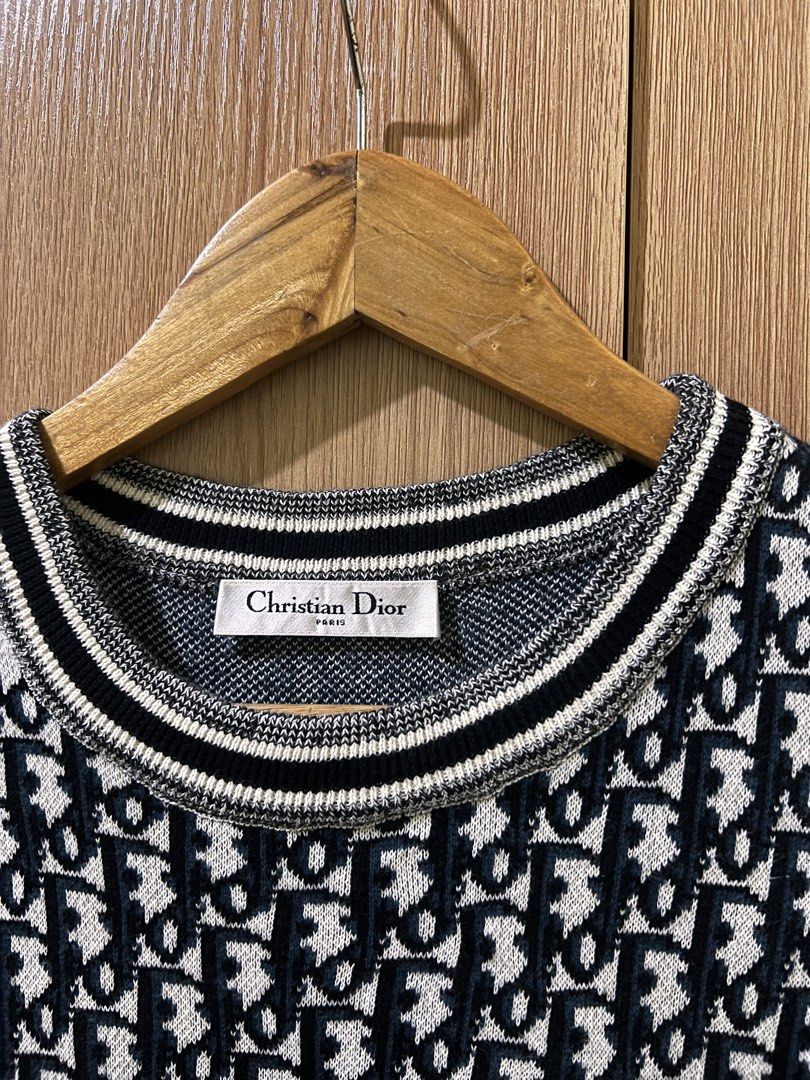 Dior Monogram (Category: Luxury Apparel) located in Iligan City. Submitted by curatedph262 (Listing ID 1468439375, Image 2). Description: DIOR MONOGRAM Asnew Condition No Issue .