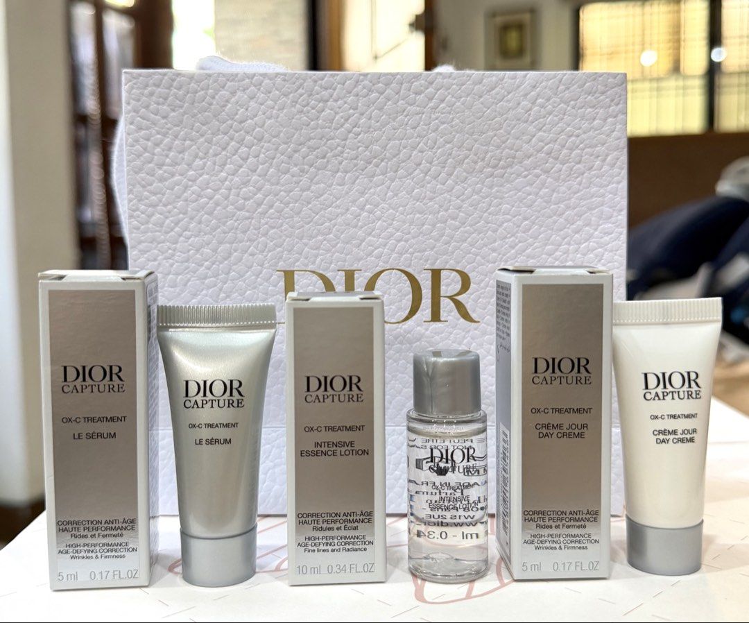Dior Ox-C Treatment Gift Set (Category: Face Care) located in Las Pinas. Submitted by mitch_24 (Listing ID 1468297521, Image 1). Description: - Dior Ox-C Treatment Day Cream - Dior Ox-C Treatment Serum - Dior Ox-C Treatment Essence Lotion - Paper bag.