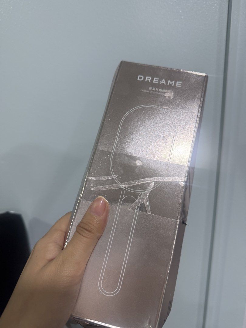 Dreame hair brush (Category: Hair) located in Quezon City. Submitted by destashingmycloset (Listing ID 1468330732, Image 1). Description: .