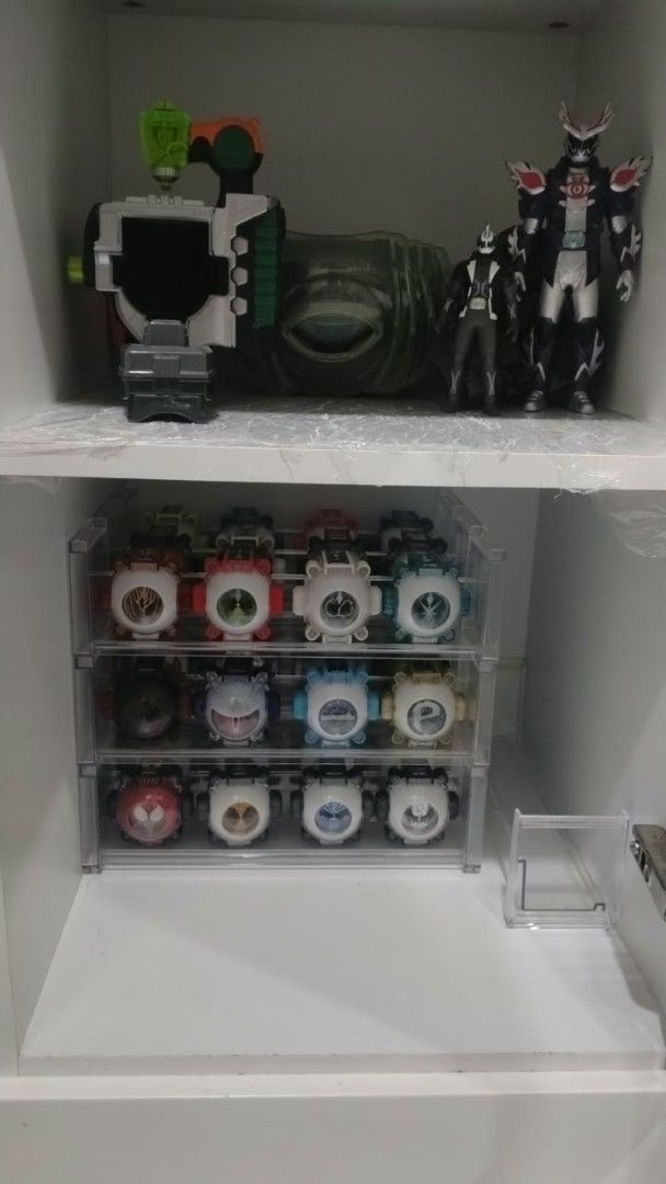 DX GHOST DRIVER SET (Category: Action & Battle Toys) located in Kuala Lumpur. Submitted by fathiabdul55584 (Listing ID 1468304471, Image 1). Description: ada 24 eyecon termasuk toucon boost & deep specter fullset hanya RM 200 sahaja.. berminat boleh PM...