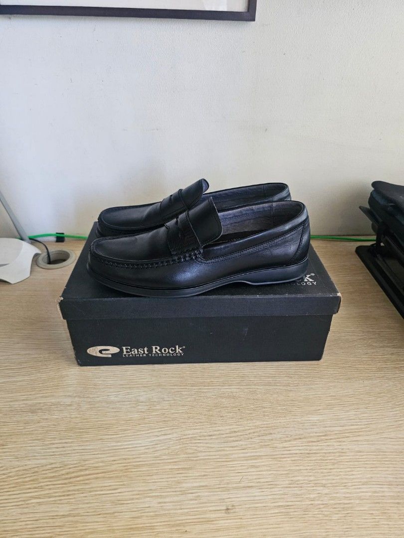 East Rock Shoe for Men (Category: Dress Shoes) located in Manila. Submitted by aprilis25 (Listing ID 1468363506, Image 3). Description: East Rock Genuine leather loafers Shoes Size 11 Used but in good condition Selling for only 1500.