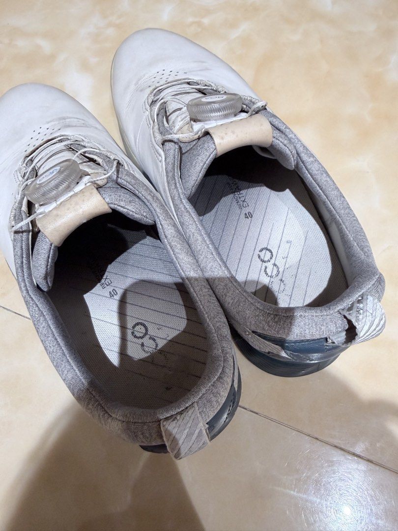 ecco shoes (Category: Casual Shoes) located in Manila. Submitted by puremountain-39f9e0 (Listing ID 1468392911, Image 2). Description: .