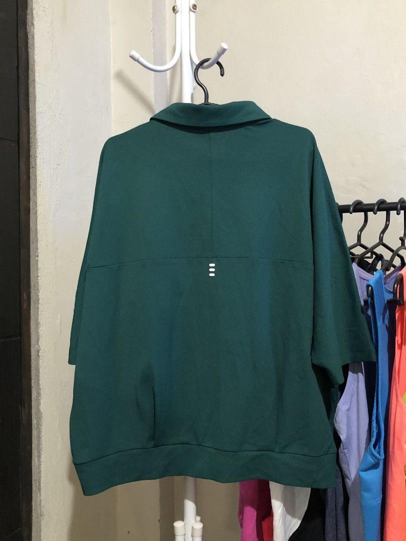 ECO Green Polo Shirt (cropped type) (Category: Tshirts & Polo Shirts ) located in Manila. Submitted by dianatabangcura (Listing ID 1468449151, Image 2). Description: ECO Polo Shirt P300 + sf Good as new. 1000/10 condition Loc: Llano, North Caloocan Payment first. No COD J&T / SPX / Lalamove Visit on blue app: Joy Tabangcuraaa.