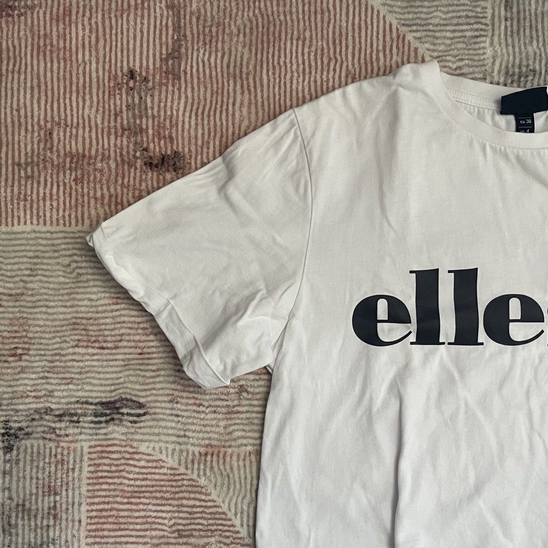 ellese boxy crop top (Category: Blouses) located in Balanga. Submitted by archivesbynica (Listing ID 1468304693, Image 3). Description: - no flaws, used twice rfs: not my style anymore mop: gcash, bank transfer delivery: jnt, lbc loc: balanga, btn.