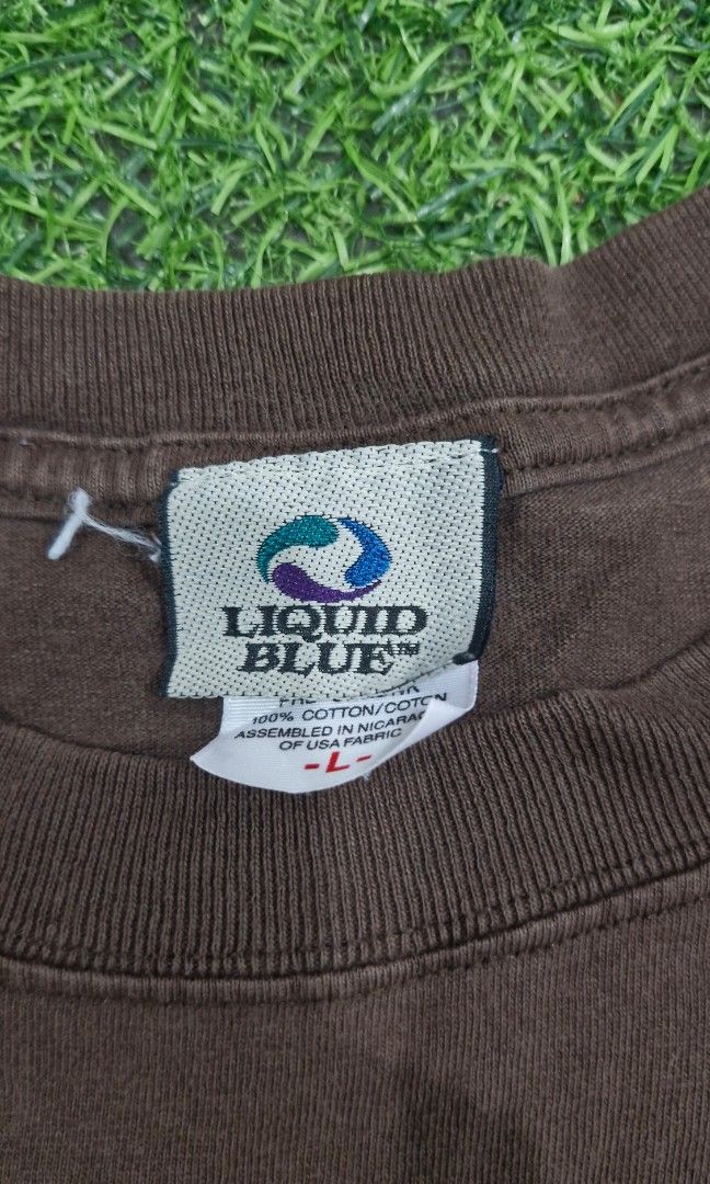 Elvis presley liquid blue shirt (Category: Tshirts & Polo Shirts ) located in Pili. Submitted by the_g_thrift (Listing ID 1468402221, Image 3). Description: size large on tag dimes: 22.5 x 28 issue: crack print and pabura na copyright nya.