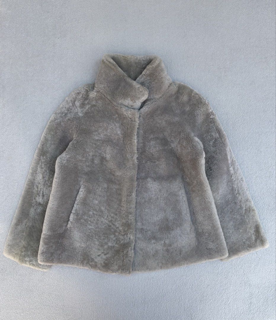 Escada Shearling Leather Jacket (Category: Coats, Jackets and Outerwear) located in Baguio. Submitted by thecollector2600 (Listing ID 1468297475, Image 3). Description: Size 36 20” x 23”.