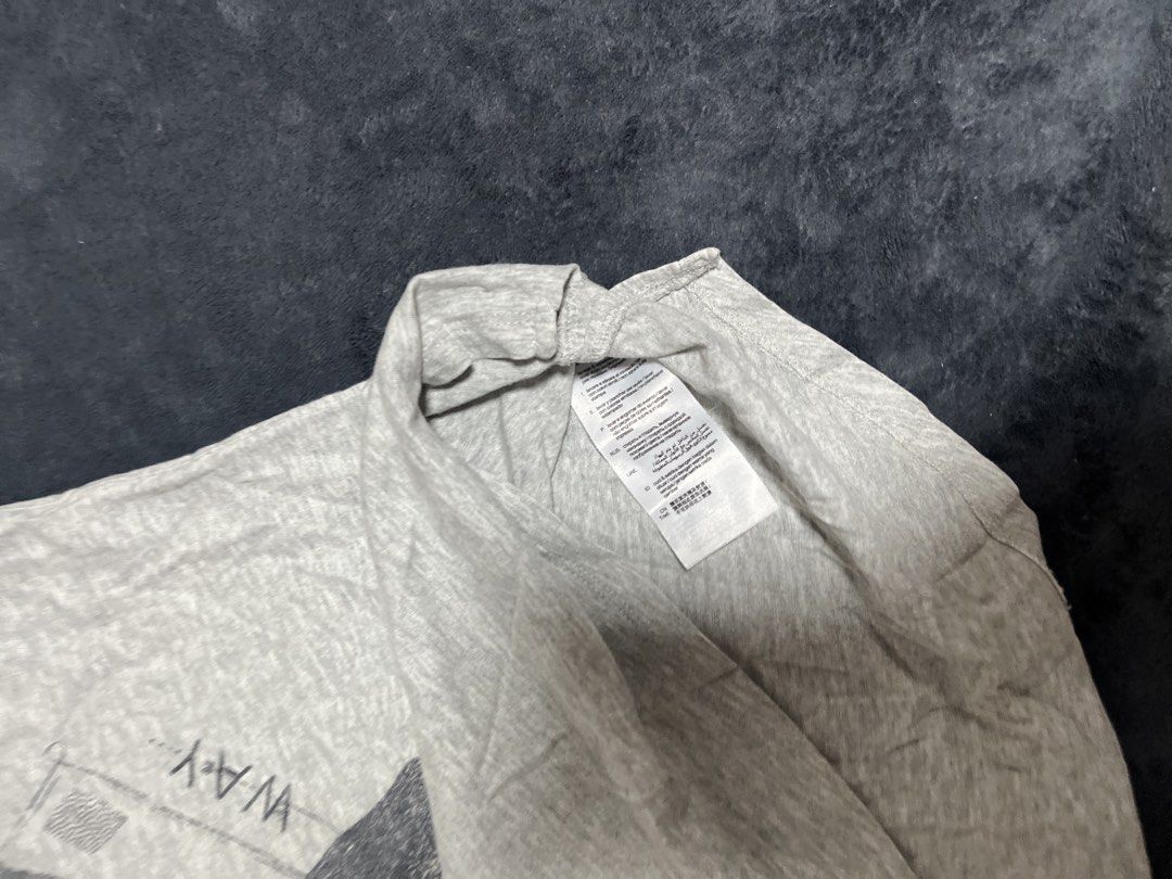 Esprit Shirt (Category: Blouses) located in Cabanatuan. Submitted by fabulousshoppe (Listing ID 1468335772, Image 3). Description: .