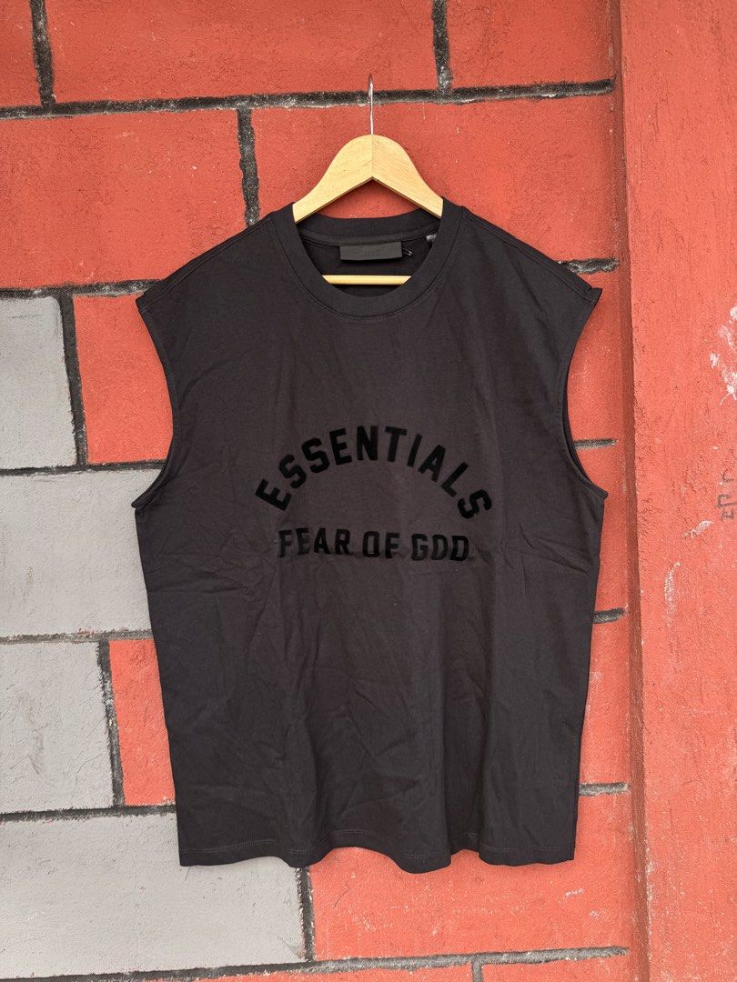 Essentials FOG (Category: Tshirts & Polo Shirts ) located in Baguio. Submitted by mardimercredi14 (Listing ID 1468334358, Image 1). Description: 🔥 Essentials FOG Dimensions: 24.5*29 Condition: excellent Color Rate: 10 ❌ none.
