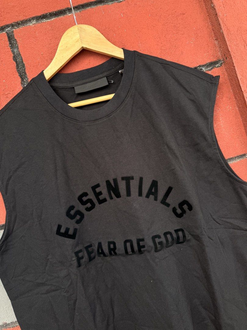 Essentials FOG (Category: Tshirts & Polo Shirts ) located in Baguio. Submitted by mardimercredi14 (Listing ID 1468334358, Image 2). Description: 🔥 Essentials FOG Dimensions: 24.5*29 Condition: excellent Color Rate: 10 ❌ none.