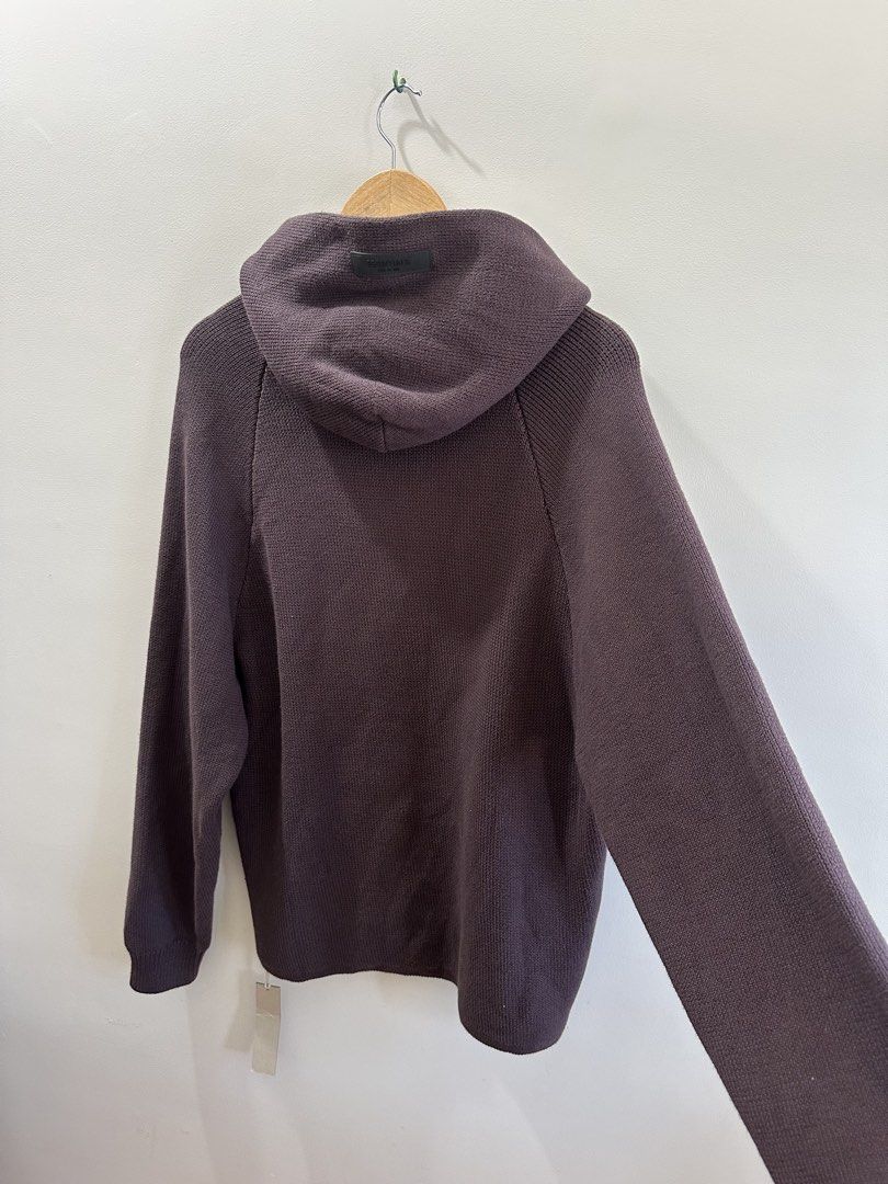 Essentials Knit Hoodie (Category: Coats, Jackets and Outerwear) located in Baguio. Submitted by .daryl (Listing ID 1468350040, Image 2). Description: Fits medium to semi large 22 width 28 length .