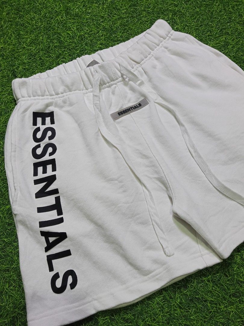 ESSENTIALS SWEATSHORT (Category: Shorts) located in Toledo. Submitted by rare_district (Listing ID 1468464477, Image 2). Description: Excellent Condition No issue Size XS on Tag Stretchable Waist 26 to Max length - 15" to 15.5".
