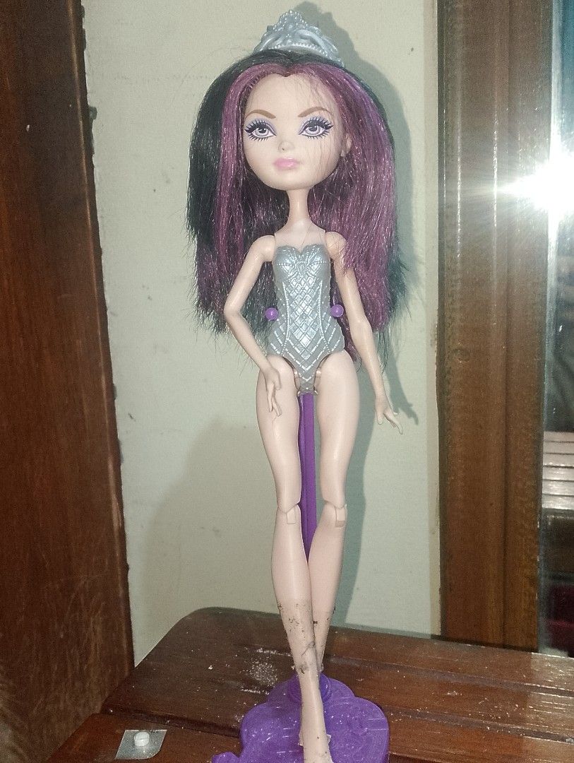 Ever After High 2015 Basic Budgeted Raven Nude (Category: Kids Toys) located in Talisay. Submitted by zenith_0 (Listing ID 1468459827, Image 1). Description: 2015 Basic budgeted raven nude *bite marks on feet and hand.