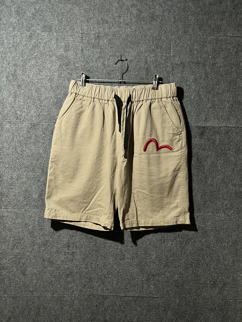 EVISU DARUMA DOLL EMBROID (Category: Shorts) located in Naga. Submitted by goodfinds_only.v1 (Listing ID 1468430281, Image 1). Description: FOR SALE -EVISU DARUMA DOLL EMBROID SIZE:LARGE ON TAG BEST FIT MEDUIM MEASUREMENTS WAISTLINE:28 UP TO 35(STRETCH) LENGTH:19 INCHES LEG OPEN:10 INCHES COLOR RATE:10/10 EXCELLENT CONDITION NO FLAWS DM ME TO PURCHASE!.