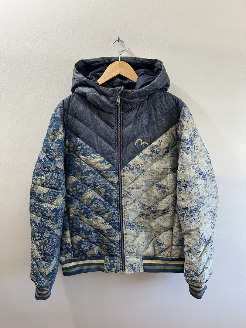 Evisu Puffer Jacket (Category: Coats, Jackets and Outerwear) located in Baguio. Submitted by .daryl (Listing ID 1468340961, Image 1). Description: 23 width 28 length .