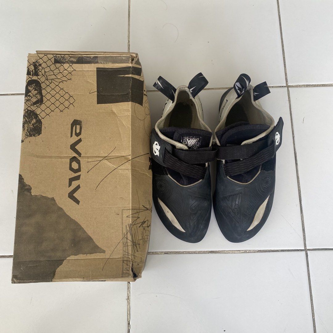 Evolv V6 | Climbing Shoes (Category: Other Sports Equipment and Supplies) located in Cagayan de Oro. Submitted by lanzobear (Listing ID 1468315510, Image 2). Description: inch Evolv V6 US 12 | EUR 46 *This is an upsized pair, im US 11 (Wide) No need for resole yet, plenty of life on the soles. No issues! Bought from BananaFingers April 2026 Upgrading to La Sportiva/Scarpa Pairs.