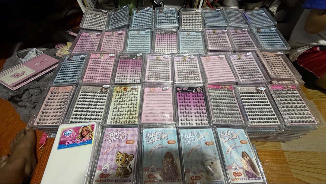 Eyelash extension (Category: Makeup) located in Manila. Submitted by addie_06 (Listing ID 1468449847, Image 1). Description: 50 pesos each 100 - 300 pcs 45 pesos each 300-500 pcs 40 pesos each .